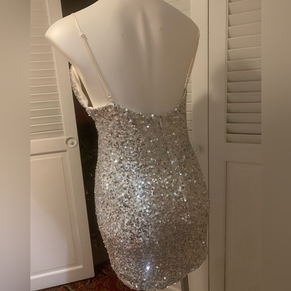 Fashion Nova XL - Picture 5 of 12